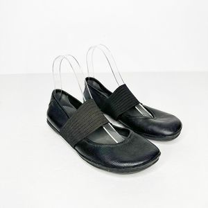 CAMPER Right Nina FLATS 21595 Black Leather Flexible Comfort womens 38 US 7